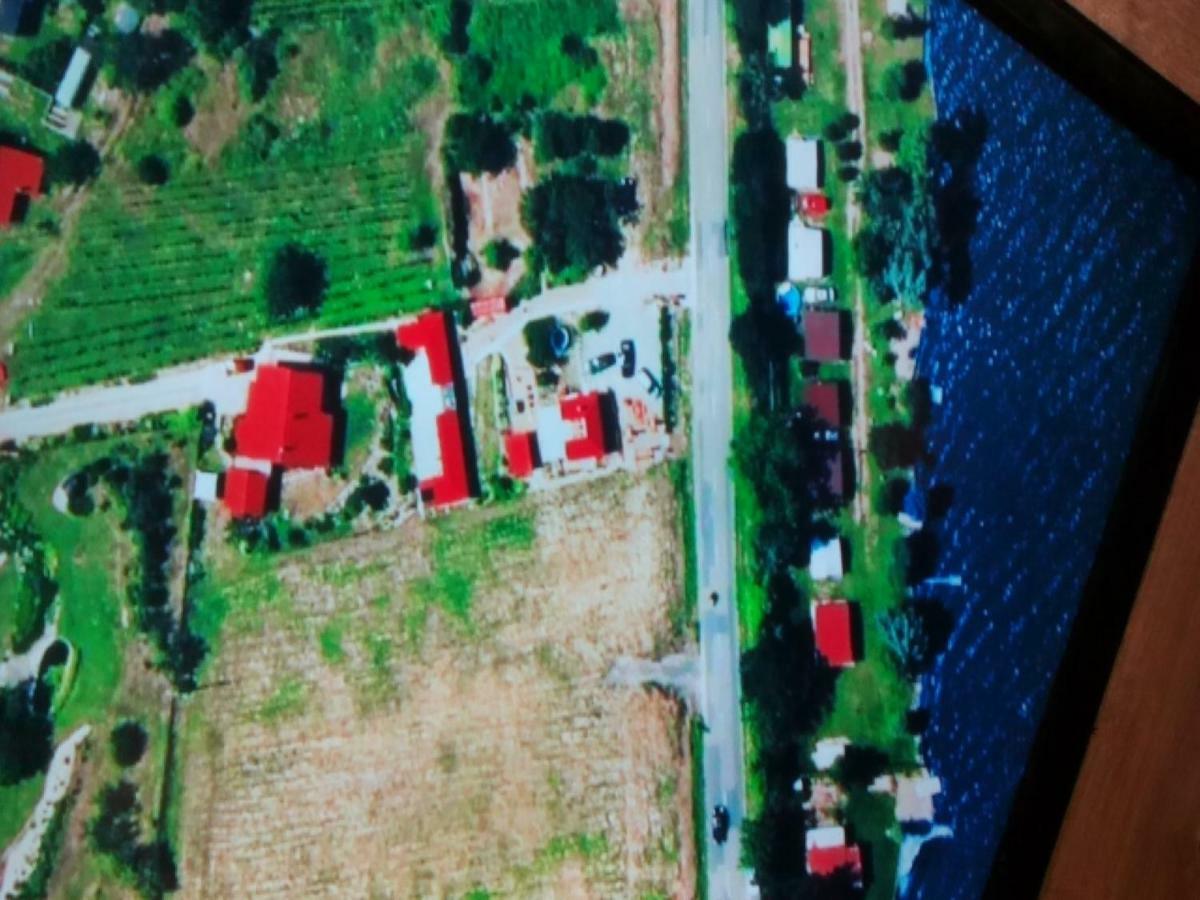 Penzion Nad Jezerem พาฟลอฟ ภายนอก รูปภาพ